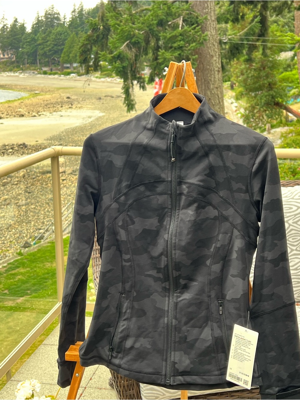 NWT Lululemon Define Jacket Luon Black Camo Size 10